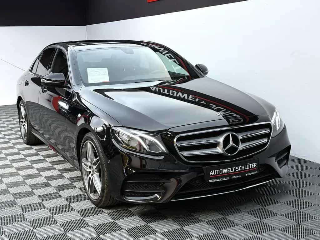 Mercedes-Benz E-Class 300 Limousine *AMG Line*Navi*LED* 02/2020-photo-13