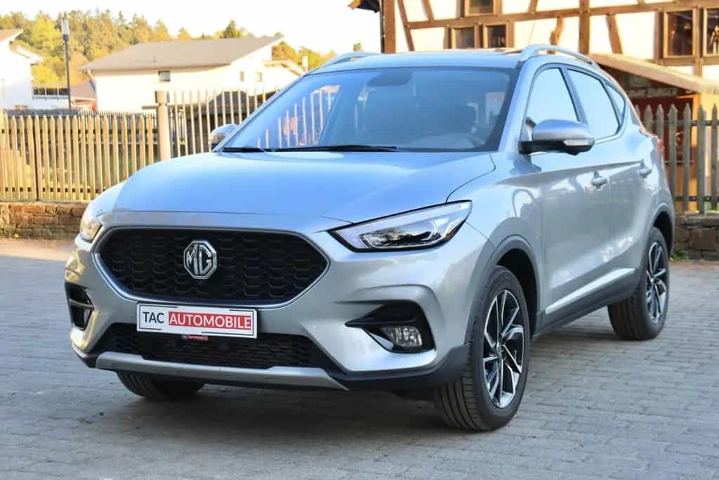 MG ZS Luxury LED*PANO*KEYLESS*360°*LEDER*Rote Nähte 06/2024-photo-12