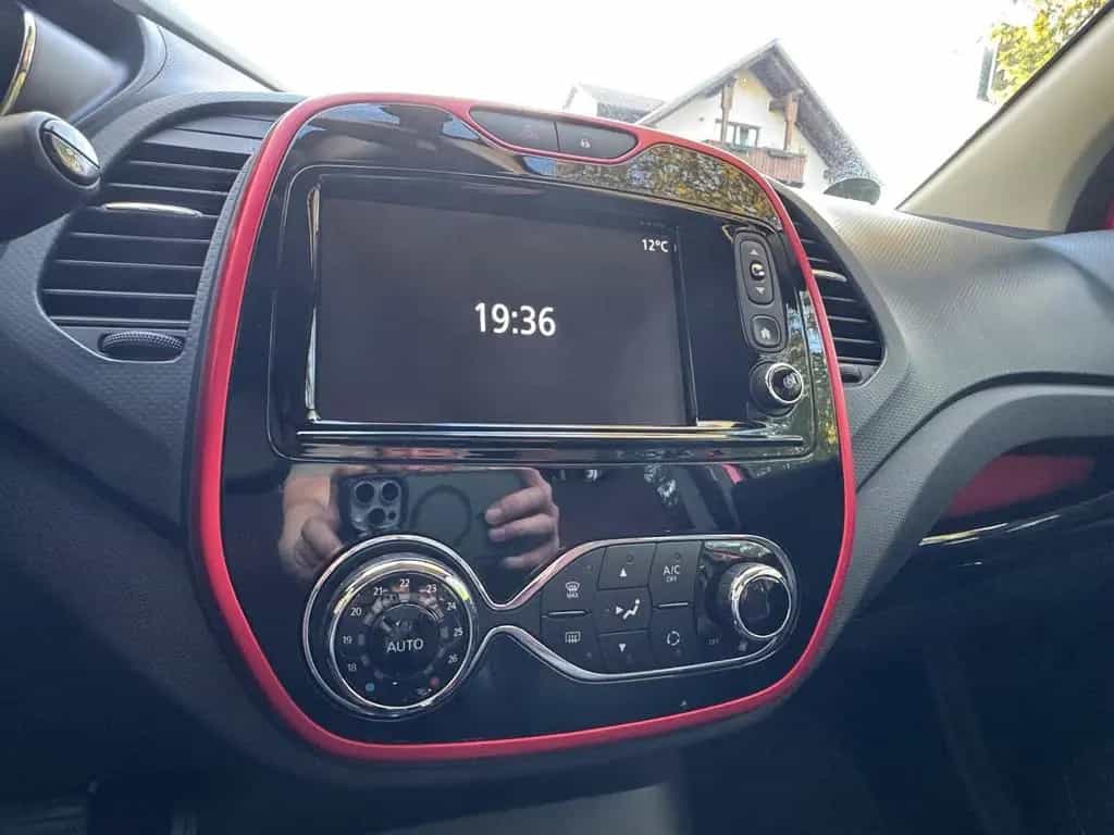 Renault Captur XMOD PDC/KAM/AUT/SHZ 1 Hand 03/2016-photo-10