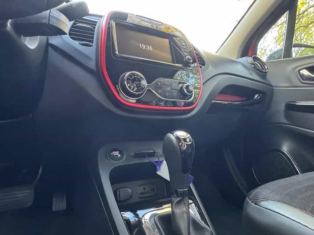 Renault Captur XMOD PDC/KAM/AUT/SHZ 1 Hand 03/2016-photo-12