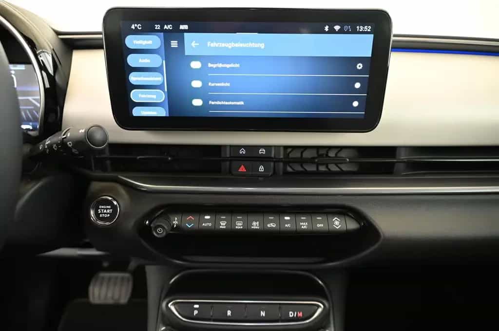 Fiat 600 1.2 Hybrid 101 DCT6 La Prima LED/NAVI/SHZ/18 02/2025-photo-19