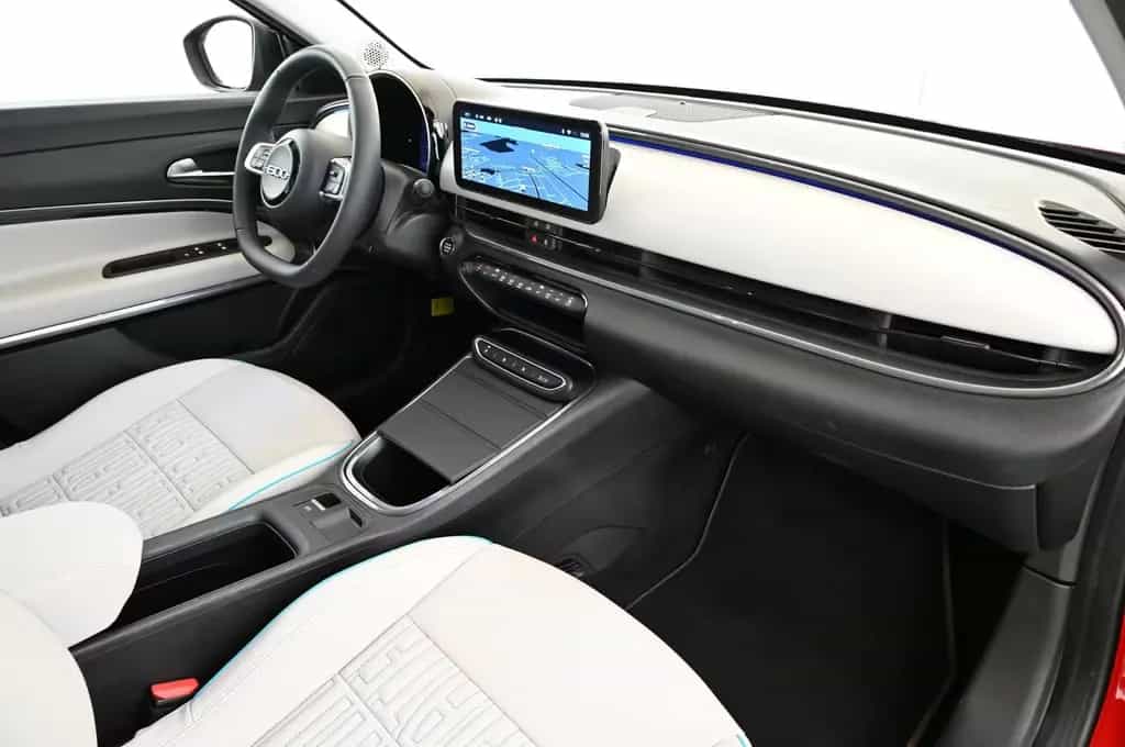 Fiat 600 1.2 Hybrid 101 DCT6 La Prima LED/NAVI/SHZ/18 02/2025-photo-36