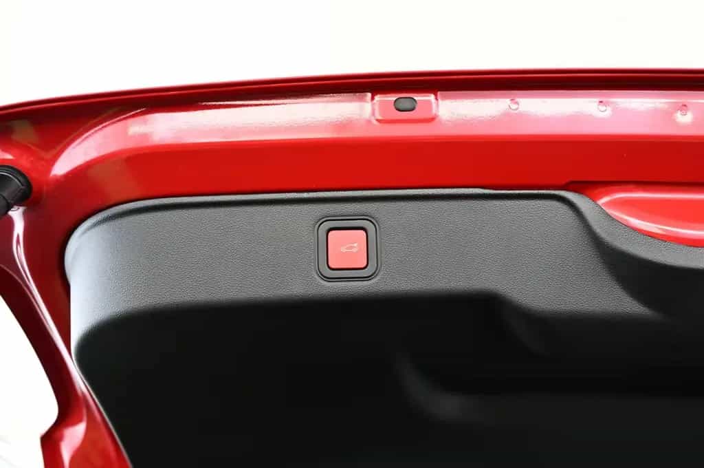 Fiat 600 1.2 Hybrid 101 DCT6 La Prima LED/NAVI/SHZ/18 02/2025-photo-37