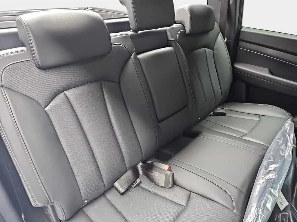 KGM Musso GRAND 2.2 DIESEL 4WD LUX AUTOMATIK ASSISTE 05/2026-photo-18