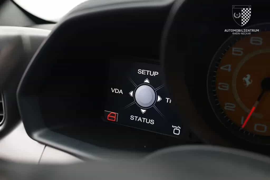 Ferrari 458 Italia Liftsystem/Carbon-LED/El. Sitze 03/2011-photo-16