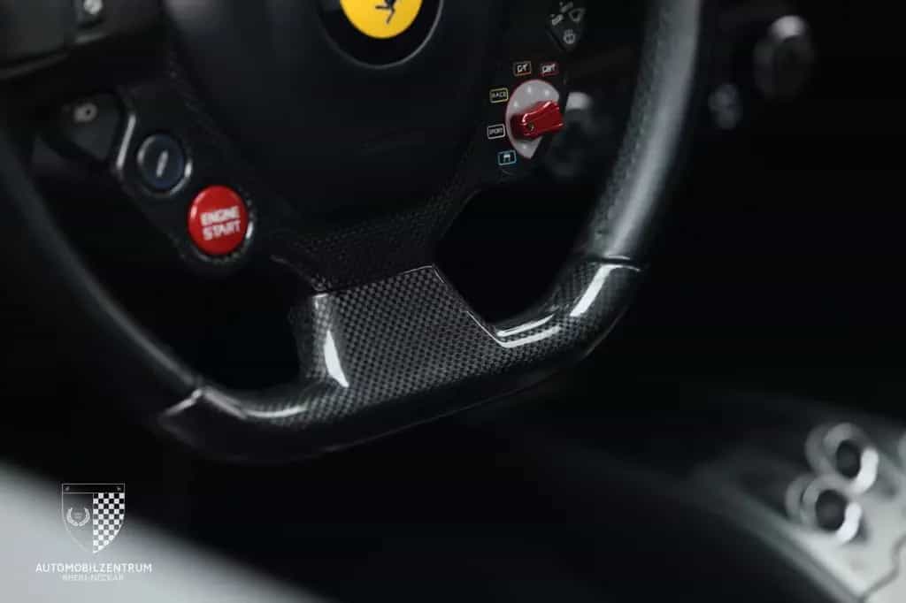 Ferrari 458 Italia Liftsystem/Carbon-LED/El. Sitze 03/2011-photo-17