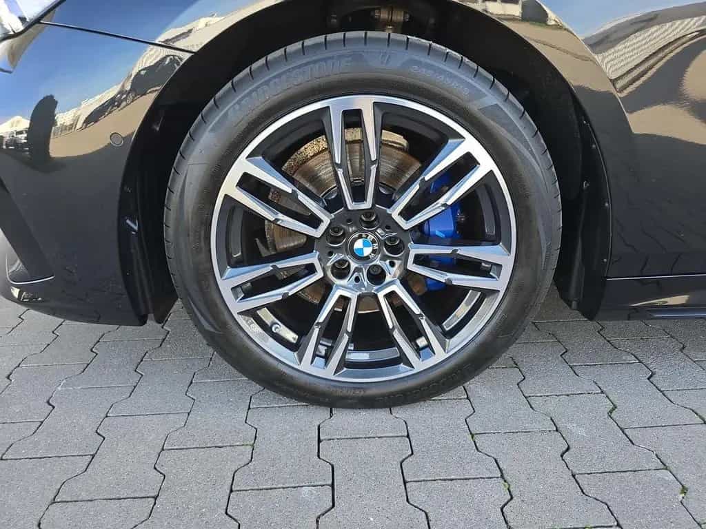 BMW 5 Series 520 d xDr. Tour. M Sport PRO Aut+AHK+B&W+LED+19Z 11/2024-photo-19
