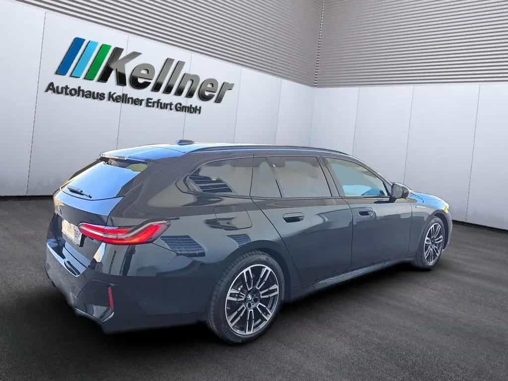BMW 5 Series 520 d xDr. Tour. M Sport PRO Aut+AHK+B&W+LED+19Z 11/2024-photo-4