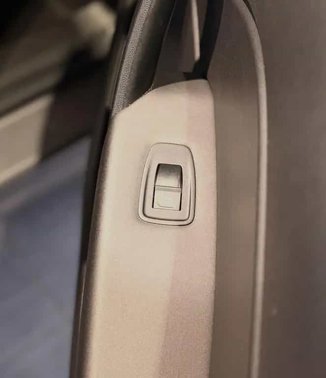 Renault Captur EXPERIENCE TCe 130 PS Automatik EDC 08/2020-photo-36