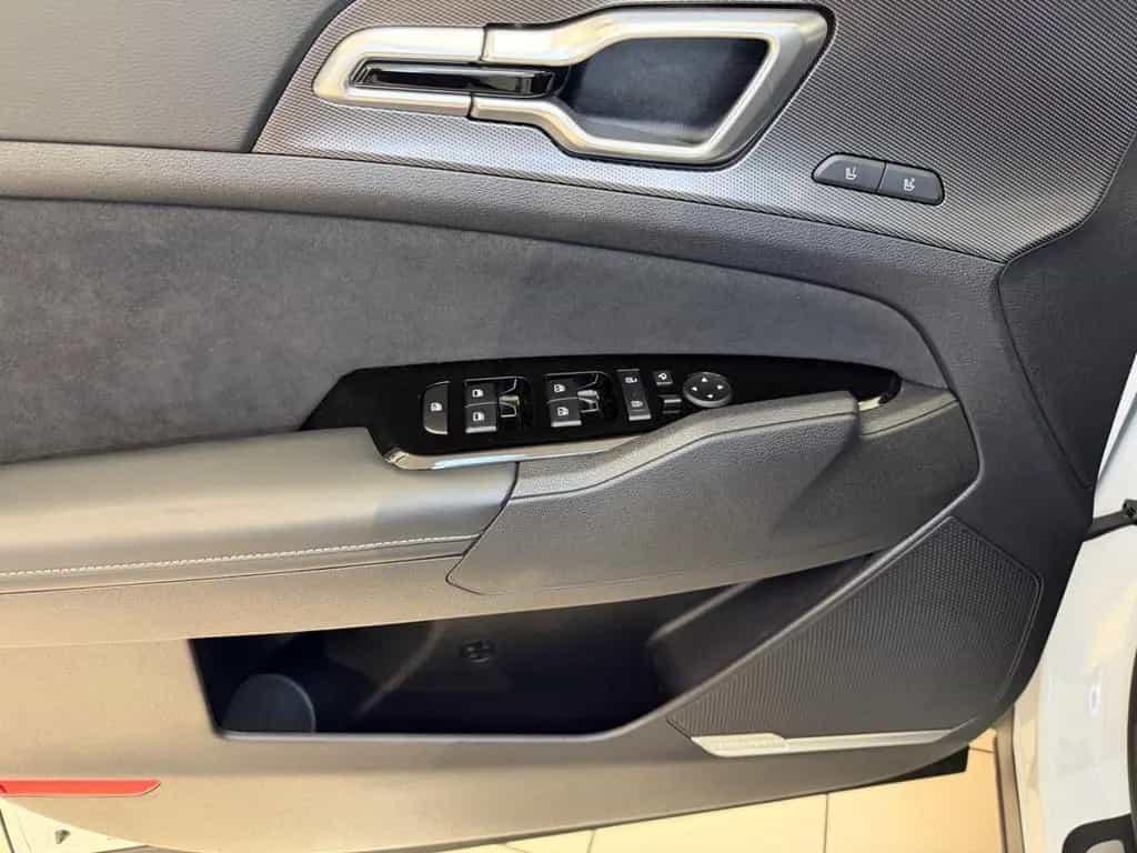 Kia Sportage 1.6 T-GDI Plug-in Hybrid GT-Line 08/2022-photo-17
