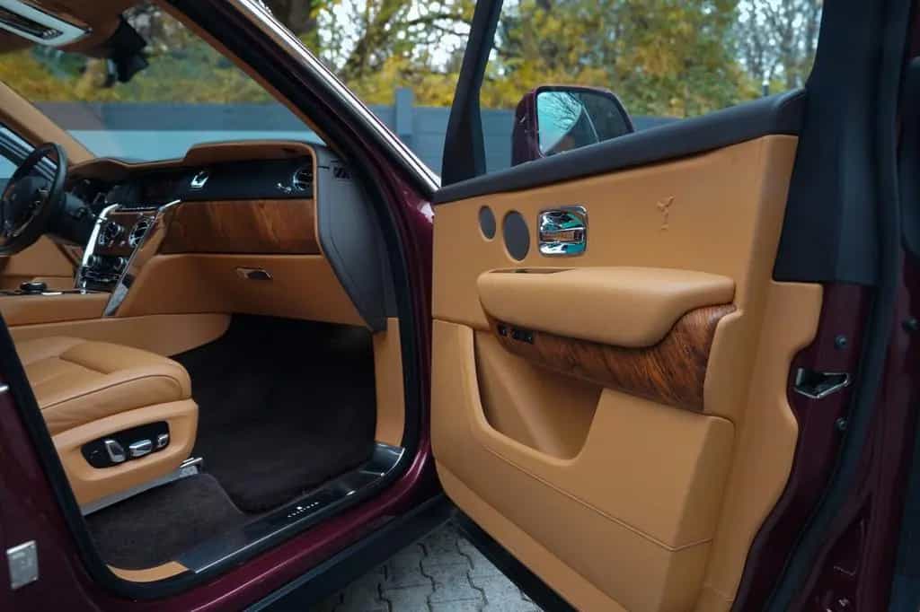 Rolls-Royce Cullinan 01/2023-photo-13