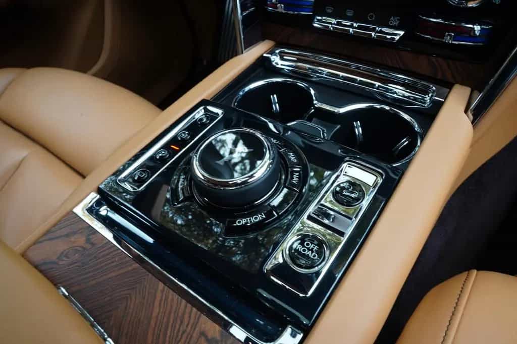 Rolls-Royce Cullinan 01/2023-photo-18