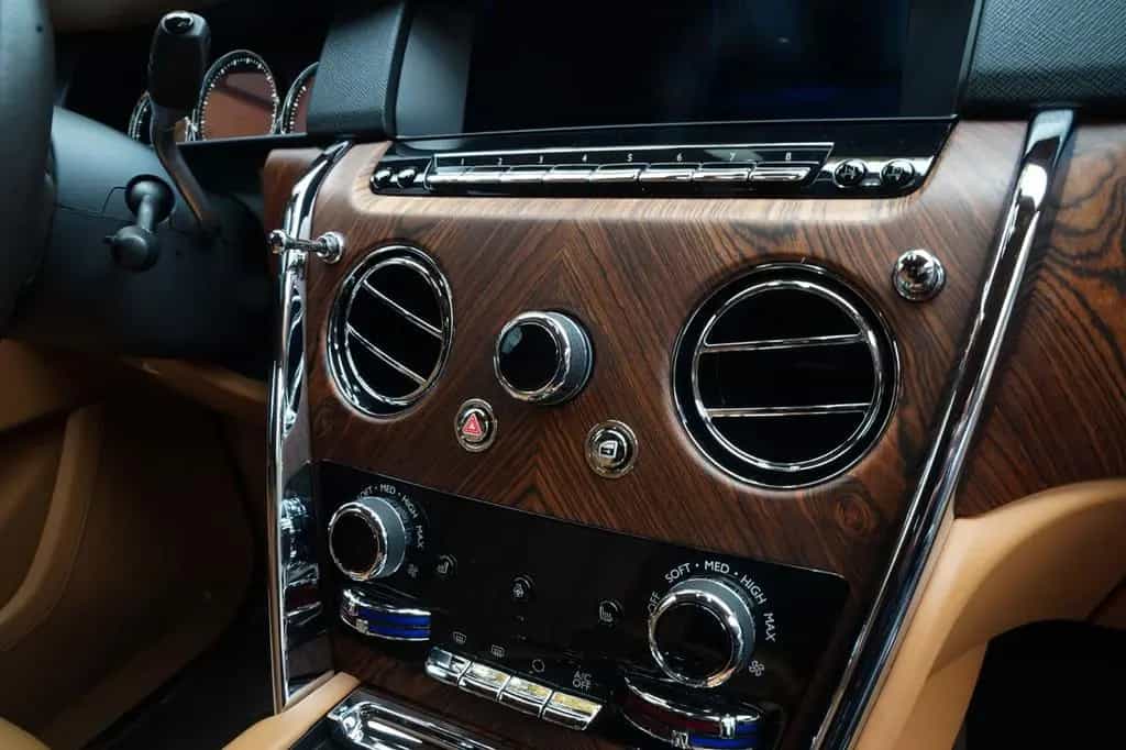 Rolls-Royce Cullinan 01/2023-photo-19
