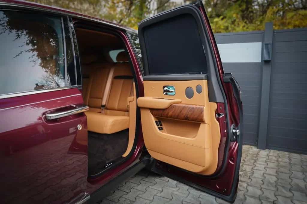 Rolls-Royce Cullinan 01/2023-photo-23