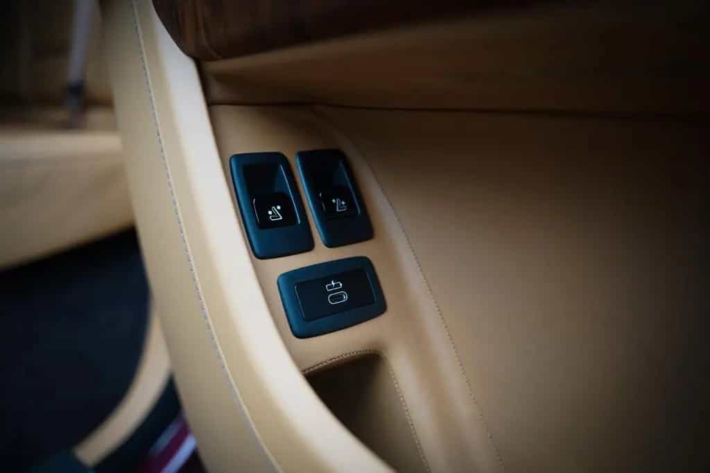 Rolls-Royce Cullinan 01/2023-photo-25