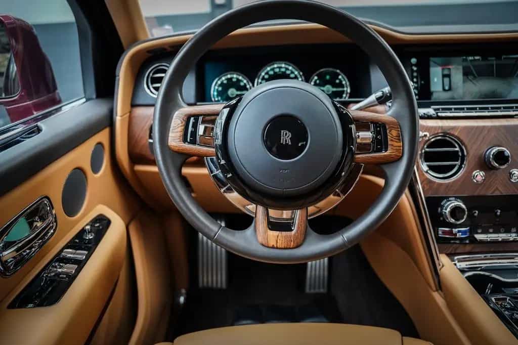 Rolls-Royce Cullinan 01/2023-photo-30