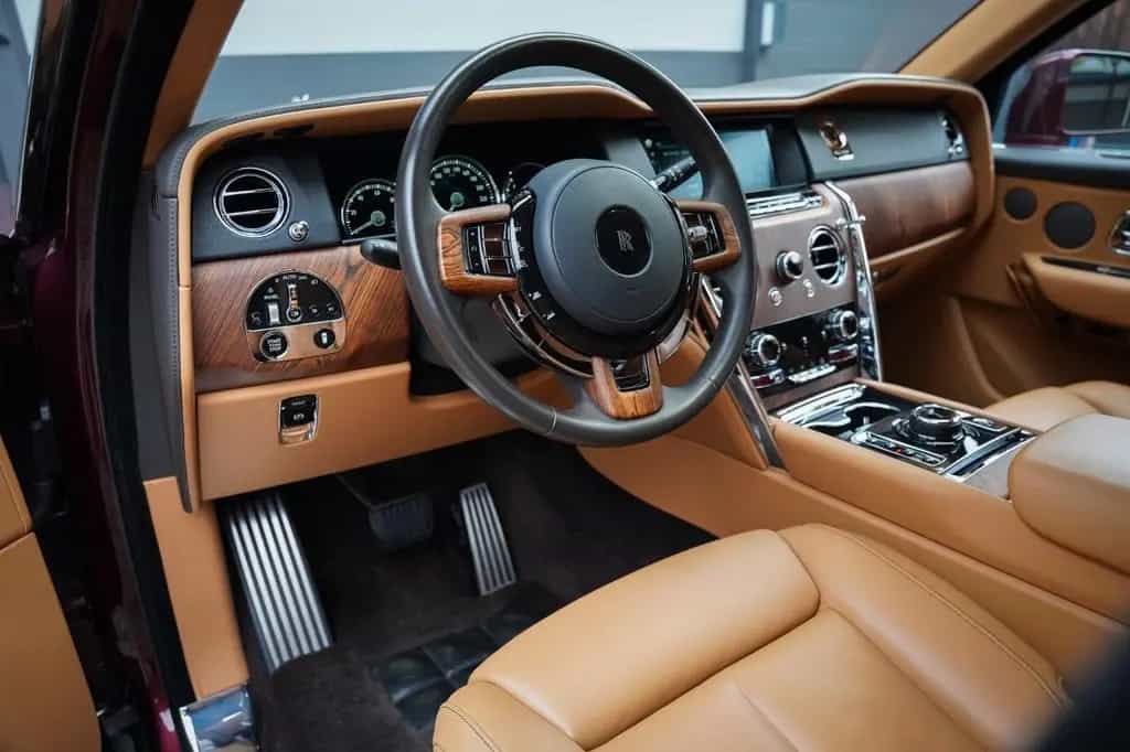 Rolls-Royce Cullinan 01/2023-photo-33