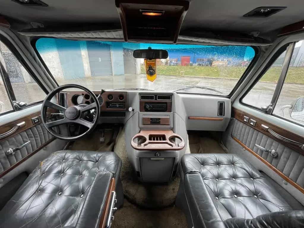 GMC Vandura 3500 Extended Starcraft special order 05/1991-photo-9