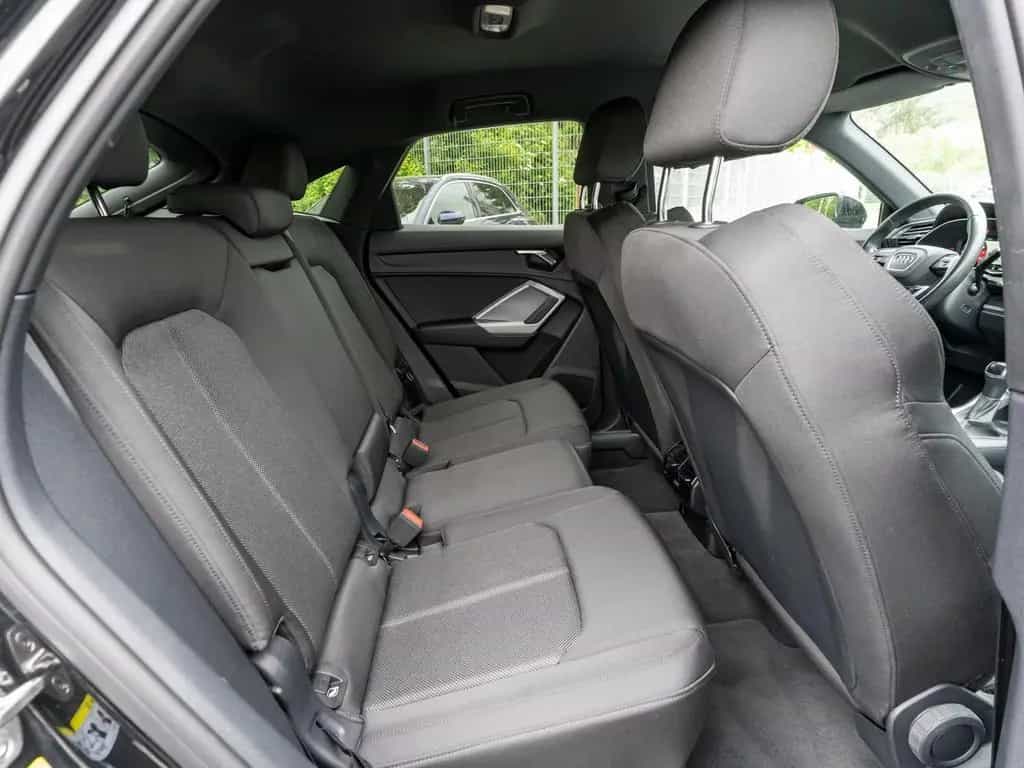 Audi Q3 Sportback 35TFSI Navi LED RFK SHZ EPC VC 04/2023-photo-7