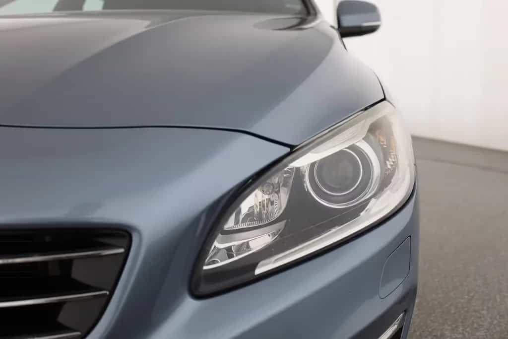 Volvo V60 Kombi 2.0 Linje Svart Bi-Xenon Navi Leder 02/2018-photo-25