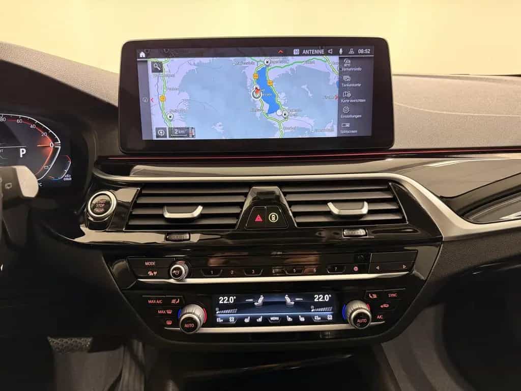 BMW 520 d Touring AHK ACC RFK HUD HK Laser 04/2021-photo-13