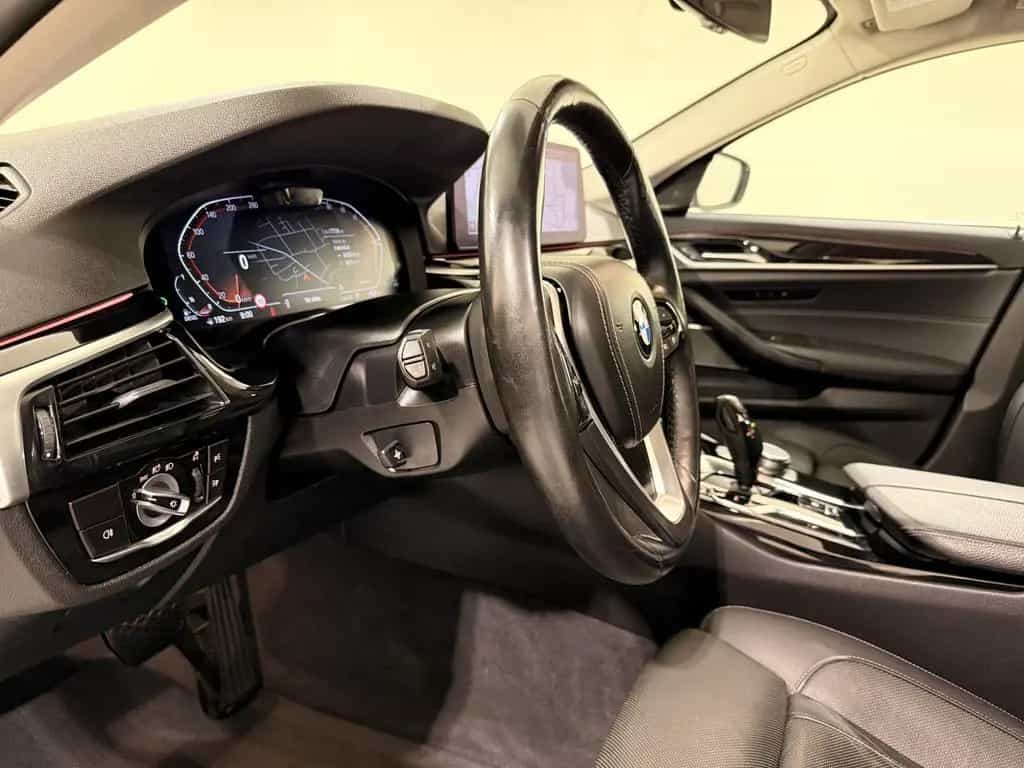 BMW 520 d Touring AHK ACC RFK HUD HK Laser 04/2021-photo-14