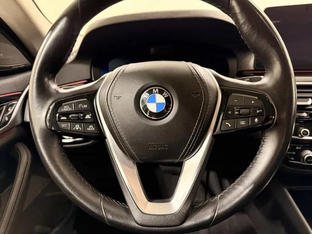 BMW 520 d Touring AHK ACC RFK HUD HK Laser 04/2021-photo-17