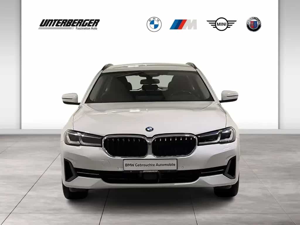 BMW 520 d Touring AHK ACC RFK HUD HK Laser 04/2021-photo-3