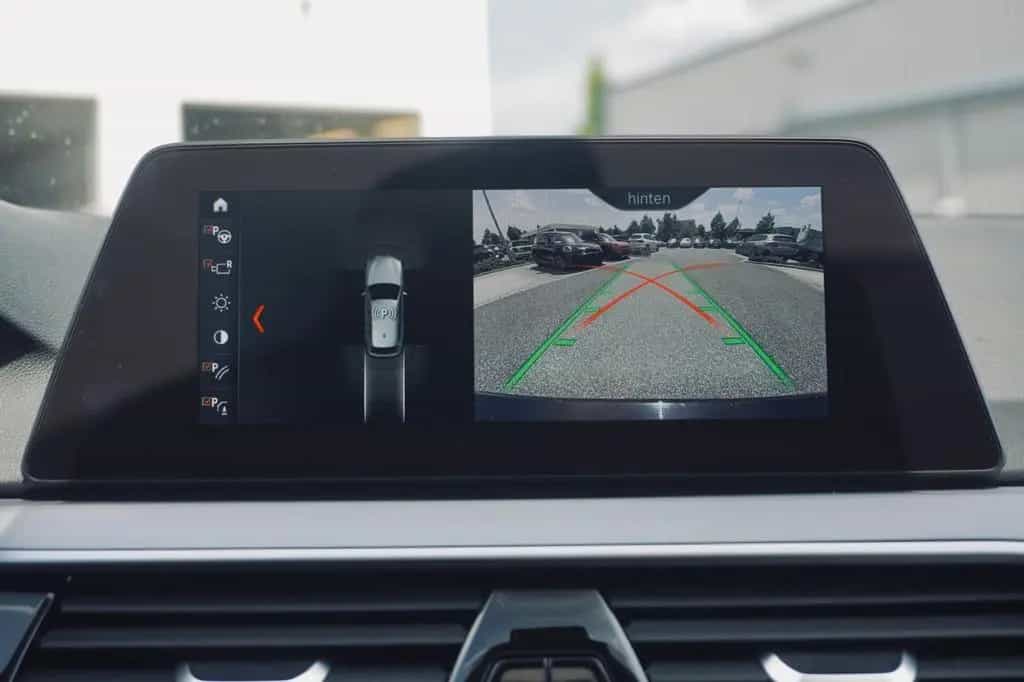 BMW 520 i Touring Parkassistent Klimaaut. Shz 10/2019-photo-20