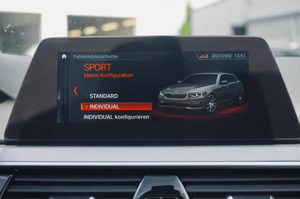 BMW 520 i Touring Parkassistent Klimaaut. Shz 10/2019-photo-21
