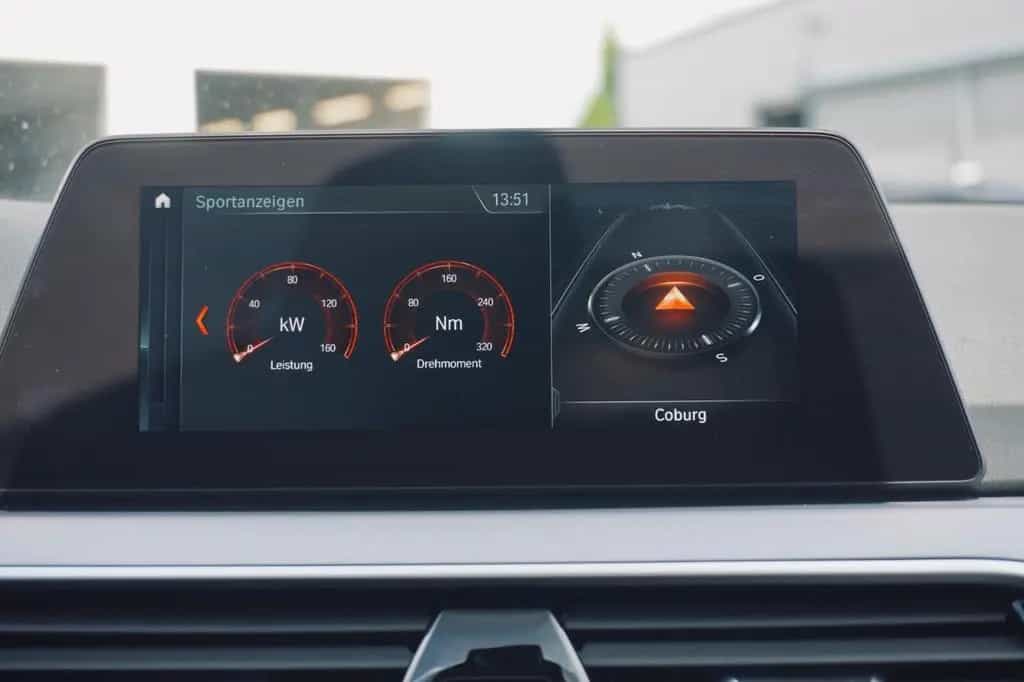 BMW 520 i Touring Parkassistent Klimaaut. Shz 10/2019-photo-22