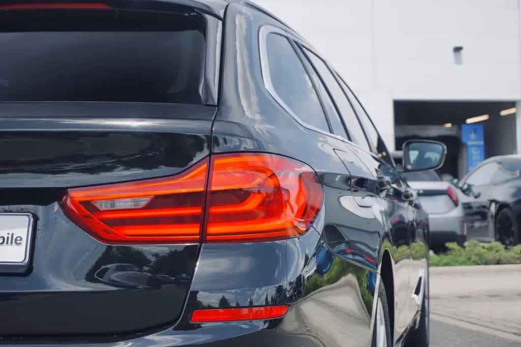 BMW 520 i Touring Parkassistent Klimaaut. Shz 10/2019-photo-28