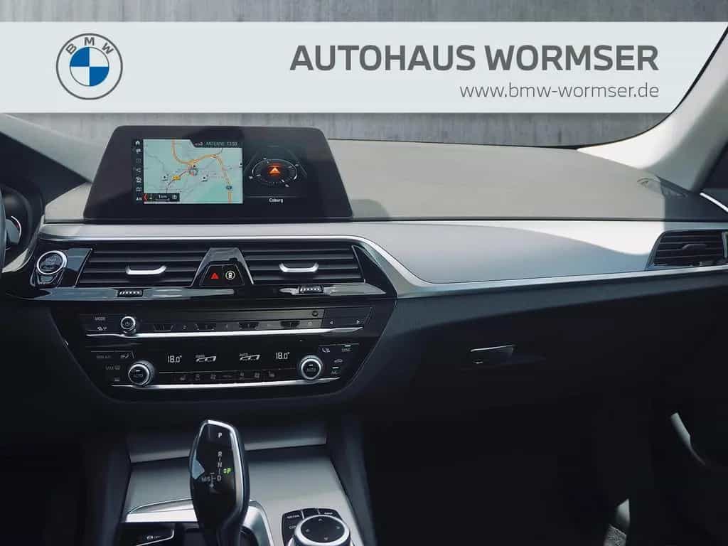 BMW 520 i Touring Parkassistent Klimaaut. Shz 10/2019-photo-8