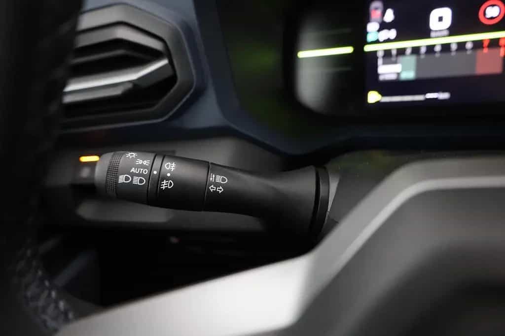 Dacia Duster mHEV 130 LED Navi 360° Tempomat 11/2025-photo-17