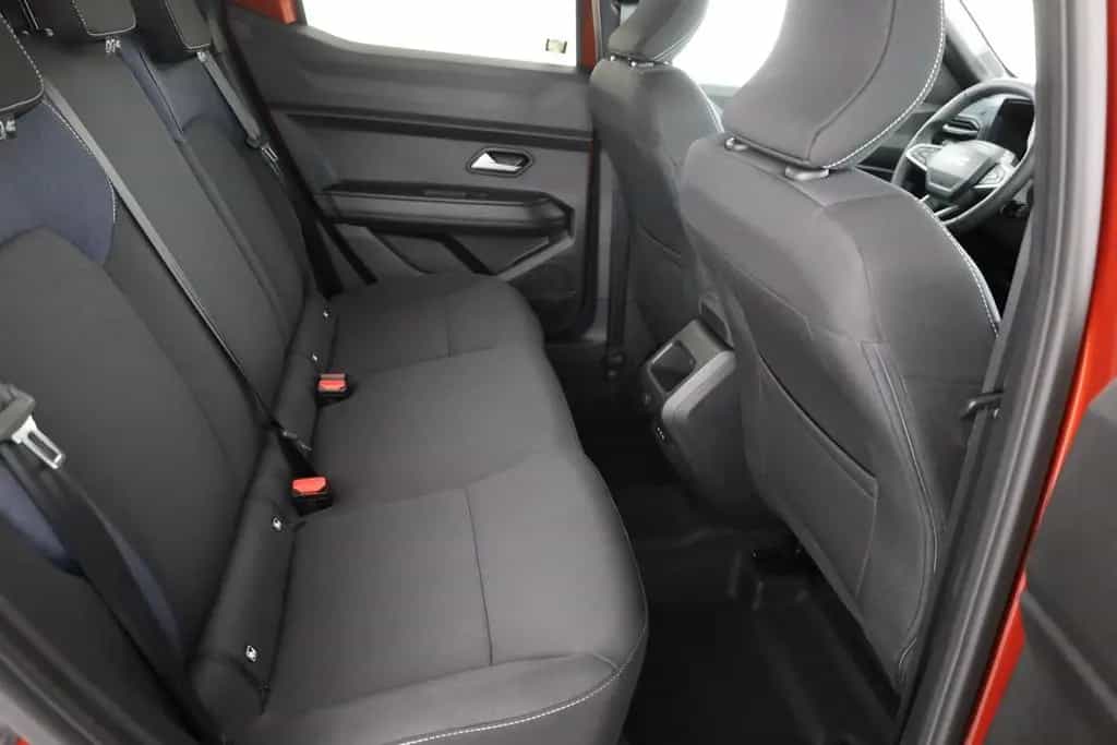 Dacia Duster mHEV 130 LED Navi 360° Tempomat 11/2025-photo-24