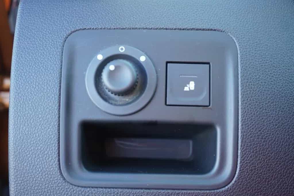 Dacia Duster II 1.3 TCE Celebration Navi 360° AHK PDC 12/2020-photo-18