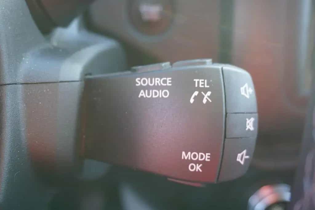 Dacia Duster II 1.3 TCE Celebration Navi 360° AHK PDC 12/2020-photo-23