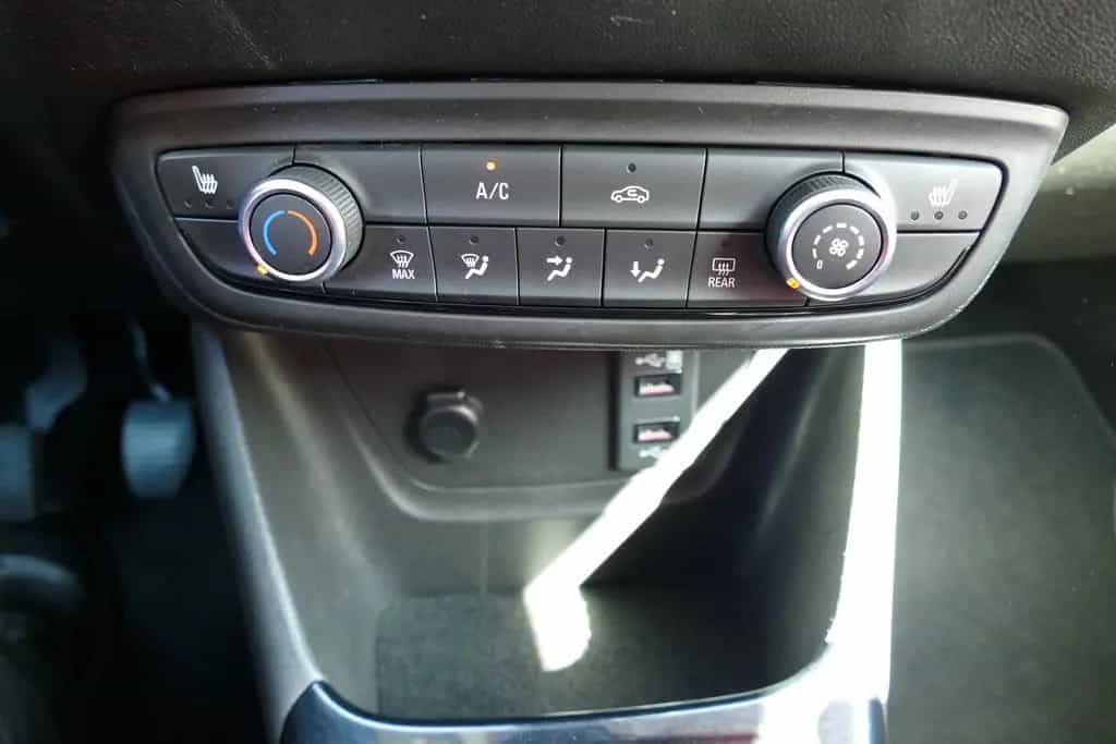 Opel Crossland 1.2 Edition 360° Lenkradheizung USB 09/2021-photo-16