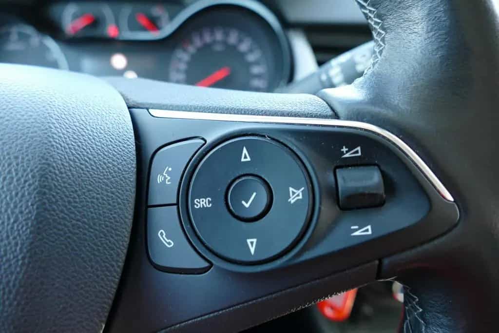 Opel Crossland 1.2 Edition 360° Lenkradheizung USB 09/2021-photo-9