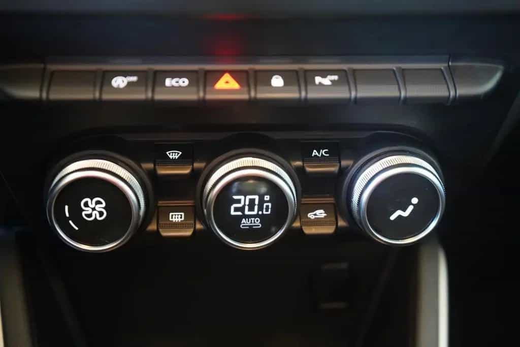 Dacia Duster II 1.3 TCE Prestige Navi Totwinkel Kamera 08/2020-photo-17