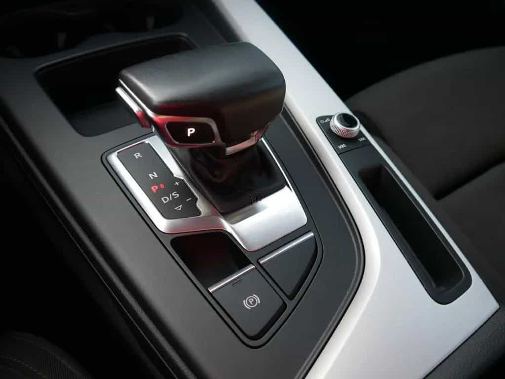 Audi A4 Avant 35 2.0 TFSI S line LED Navi Tempomat 10/2019-photo-14