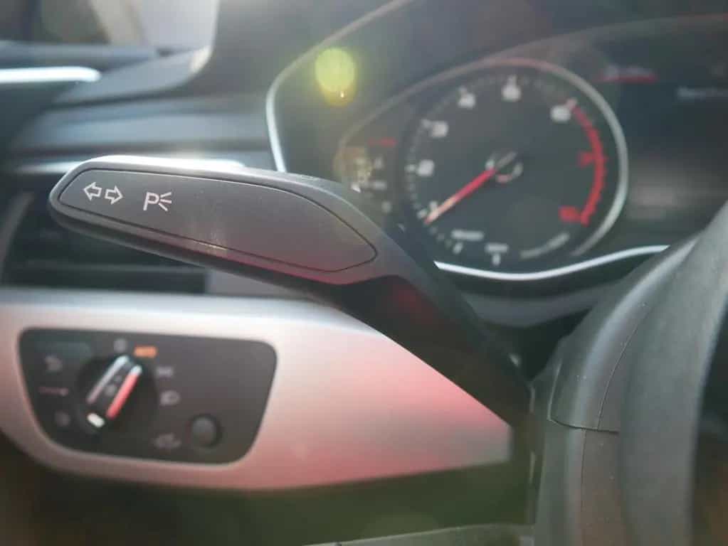 Audi A4 Avant 35 2.0 TFSI S line LED Navi Tempomat 10/2019-photo-18