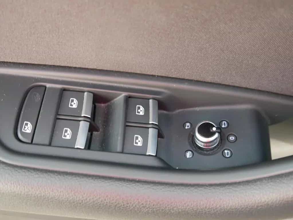 Audi A4 Avant 35 2.0 TFSI S line LED Navi Tempomat 10/2019-photo-23