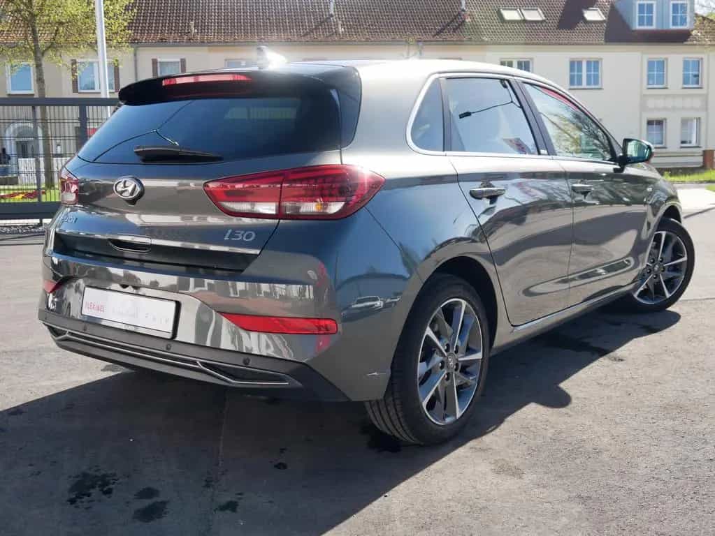 Hyundai i30 1.5 Prime Mild-Hybrid LED Navi Kamera 09/2021-photo-4
