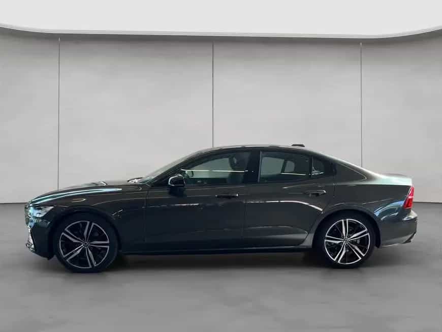 Volvo S60 B4 R-Design Glasd 360° PilotAssist 19'' Stan 07/2022-photo-1