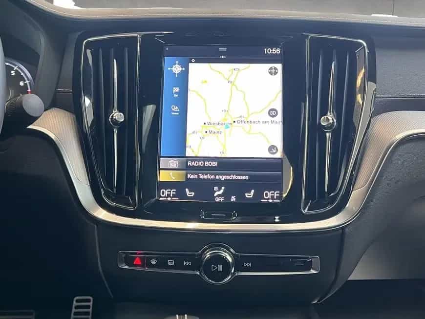 Volvo S60 B4 R-Design Glasd 360° PilotAssist 19'' Stan 07/2022-photo-14