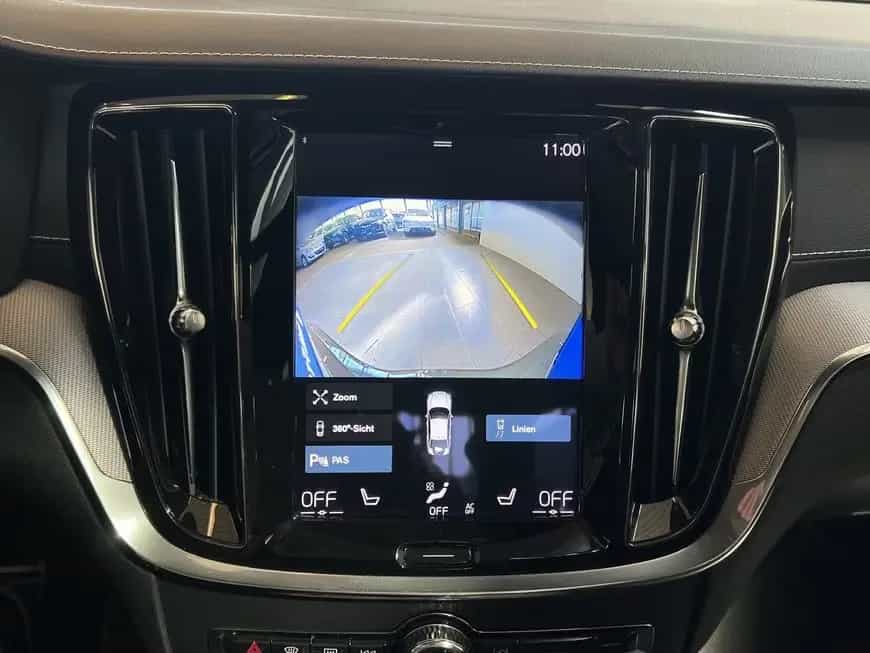Volvo S60 B4 R-Design Glasd 360° PilotAssist 19'' Stan 07/2022-photo-23