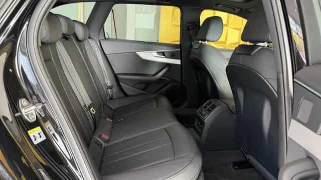 Audi A4 Avant QUATTRO*S LINE*ACC*AUTOMATIK*NAVI*PANO* 01/2020-photo-16