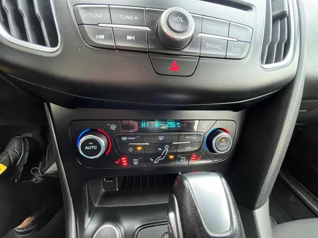 Ford Focus Lim. Business Zahnriemen & Service neu 03/2018-photo-18