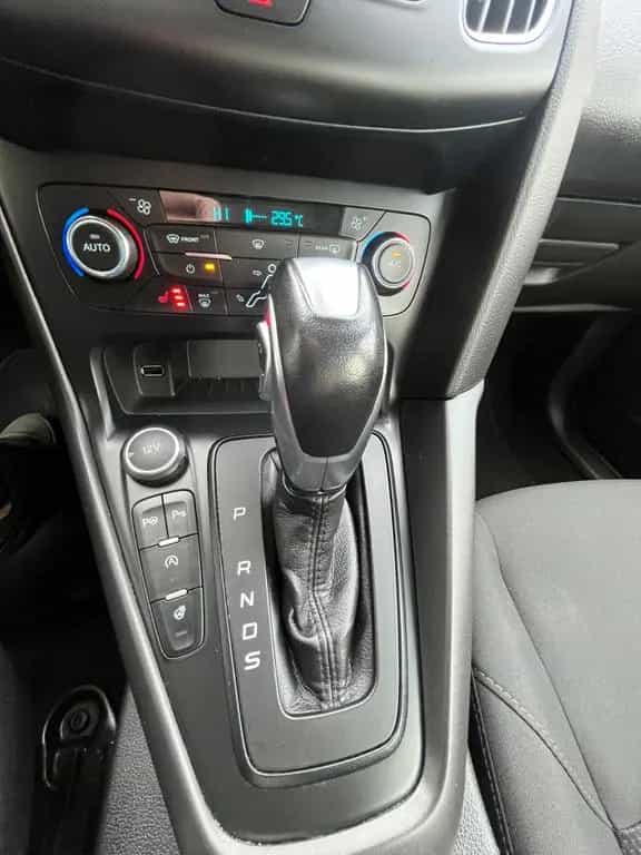 Ford Focus Lim. Business Zahnriemen & Service neu 03/2018-photo-19